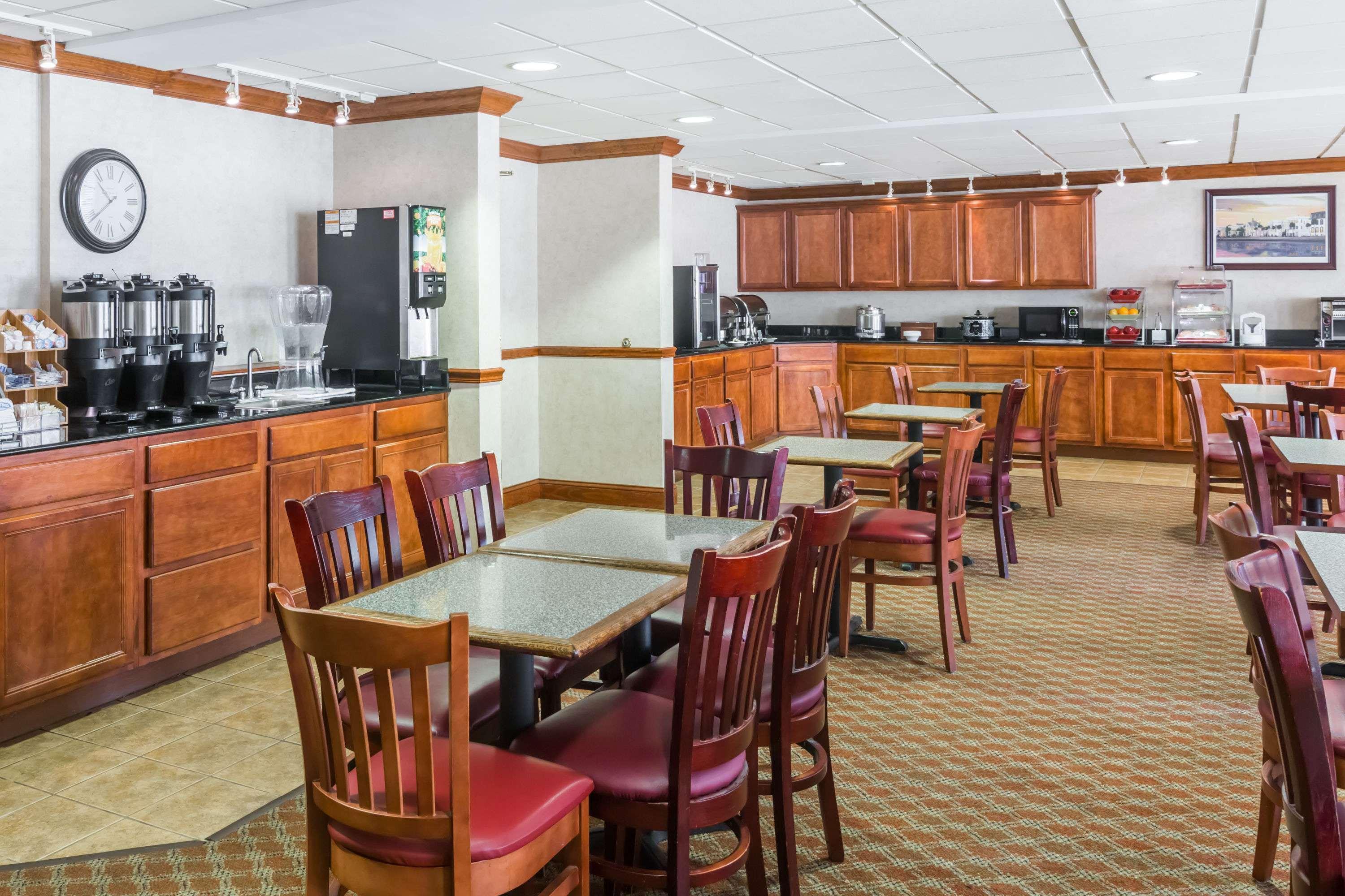 Clarion Pointe Charleston - West Ashley Ξενοδοχείο Εξωτερικό φωτογραφία
