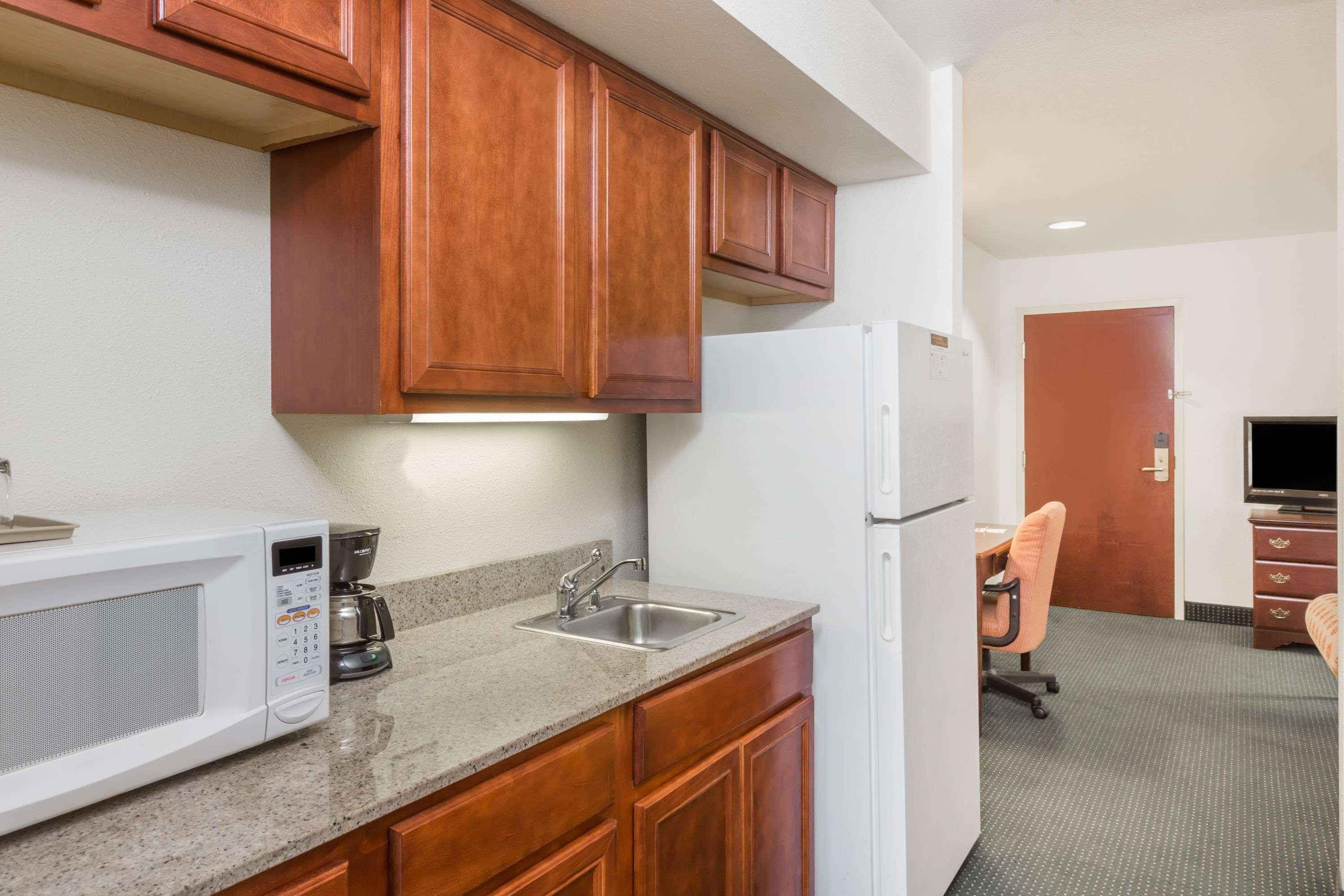 Clarion Pointe Charleston - West Ashley Ξενοδοχείο Εξωτερικό φωτογραφία