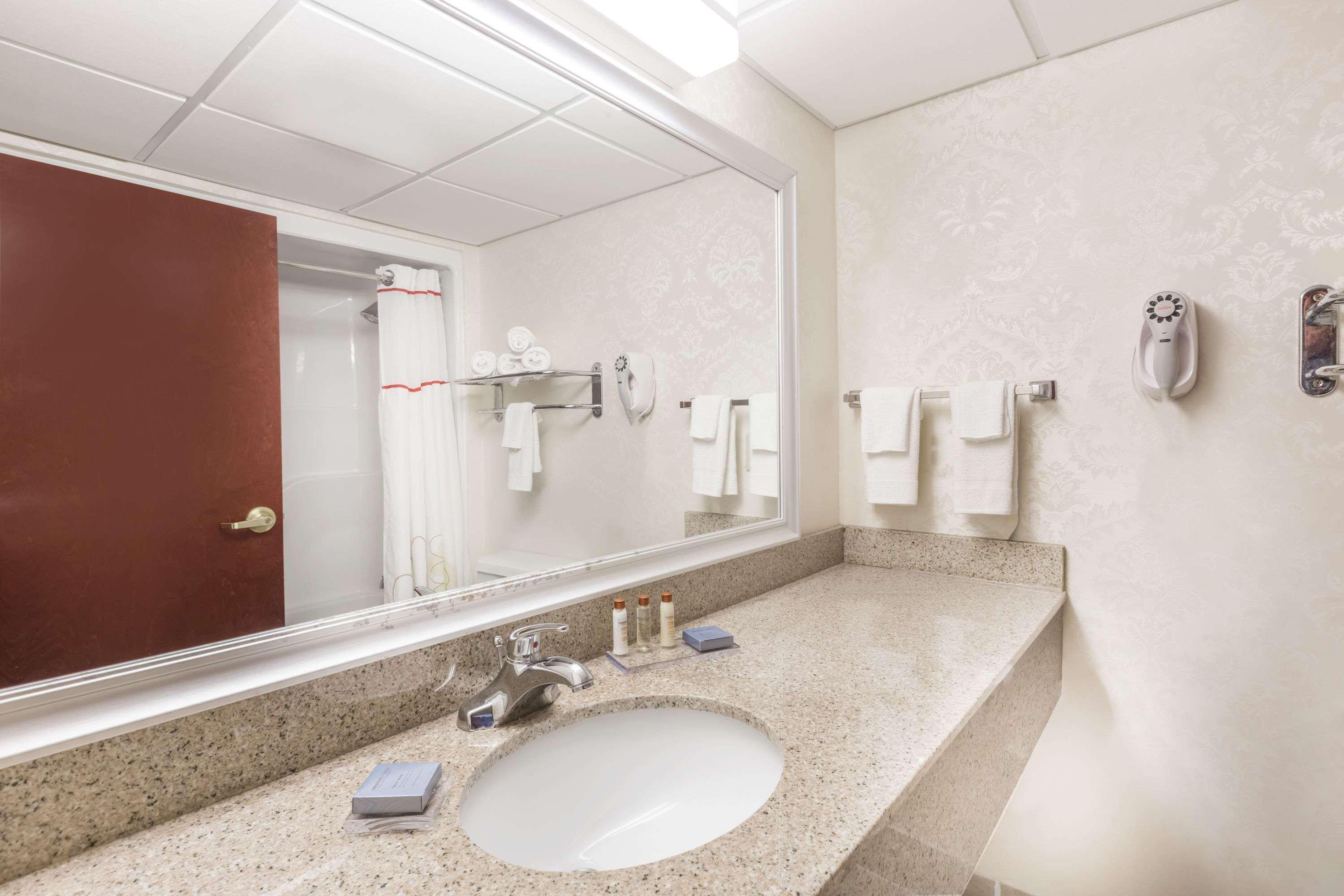 Clarion Pointe Charleston - West Ashley Ξενοδοχείο Εξωτερικό φωτογραφία