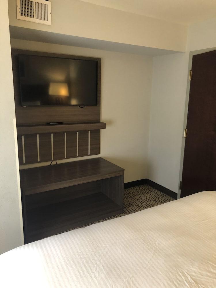 Clarion Pointe Charleston - West Ashley Ξενοδοχείο Εξωτερικό φωτογραφία