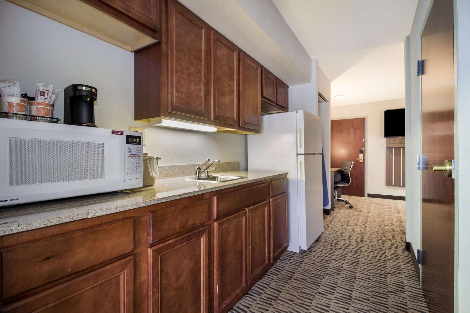 Clarion Pointe Charleston - West Ashley Ξενοδοχείο Εξωτερικό φωτογραφία