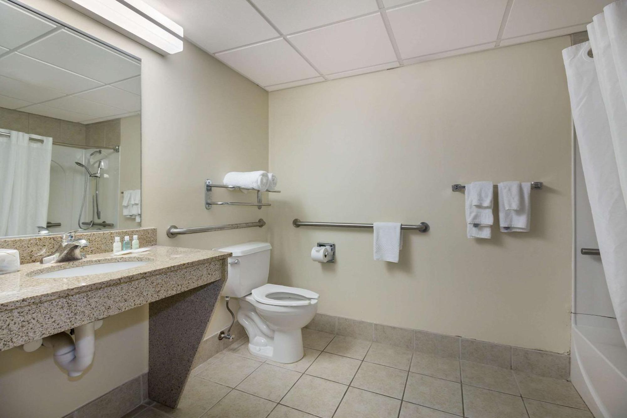 Clarion Pointe Charleston - West Ashley Ξενοδοχείο Εξωτερικό φωτογραφία